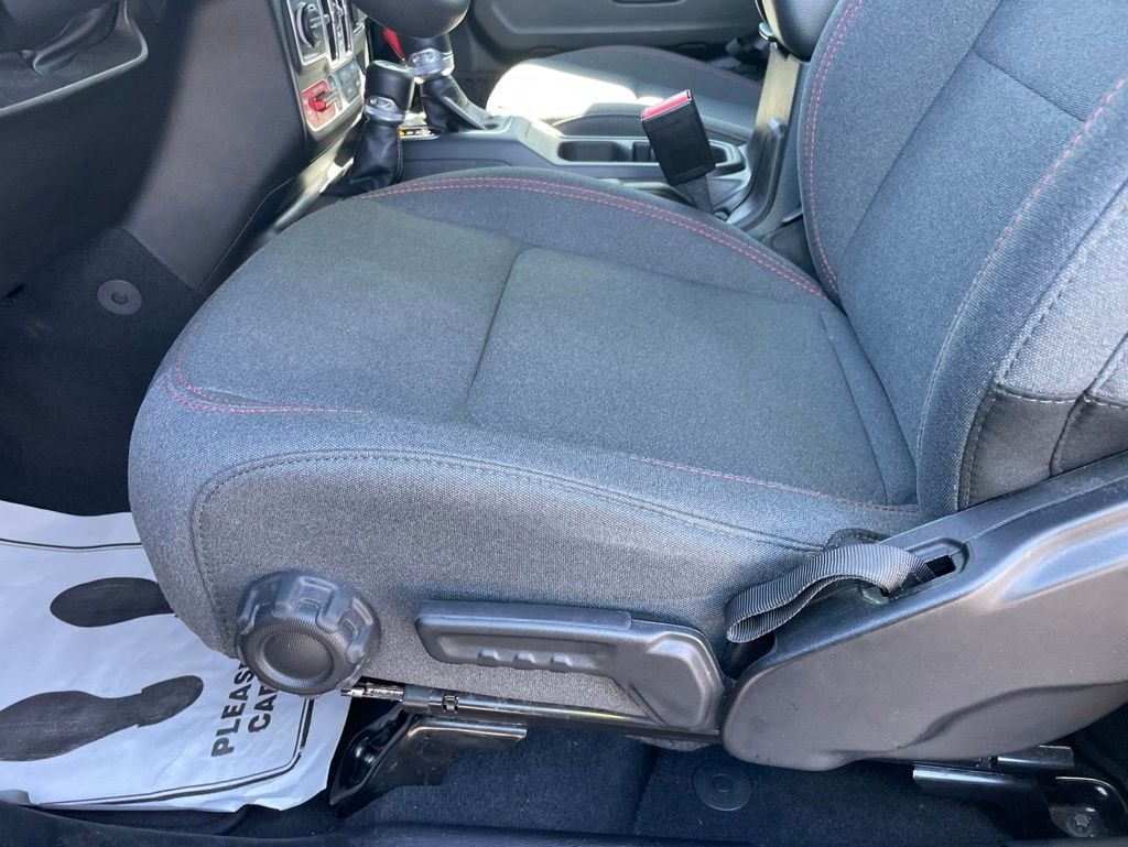 Used 2025 Black Jeep Rubicon image 19