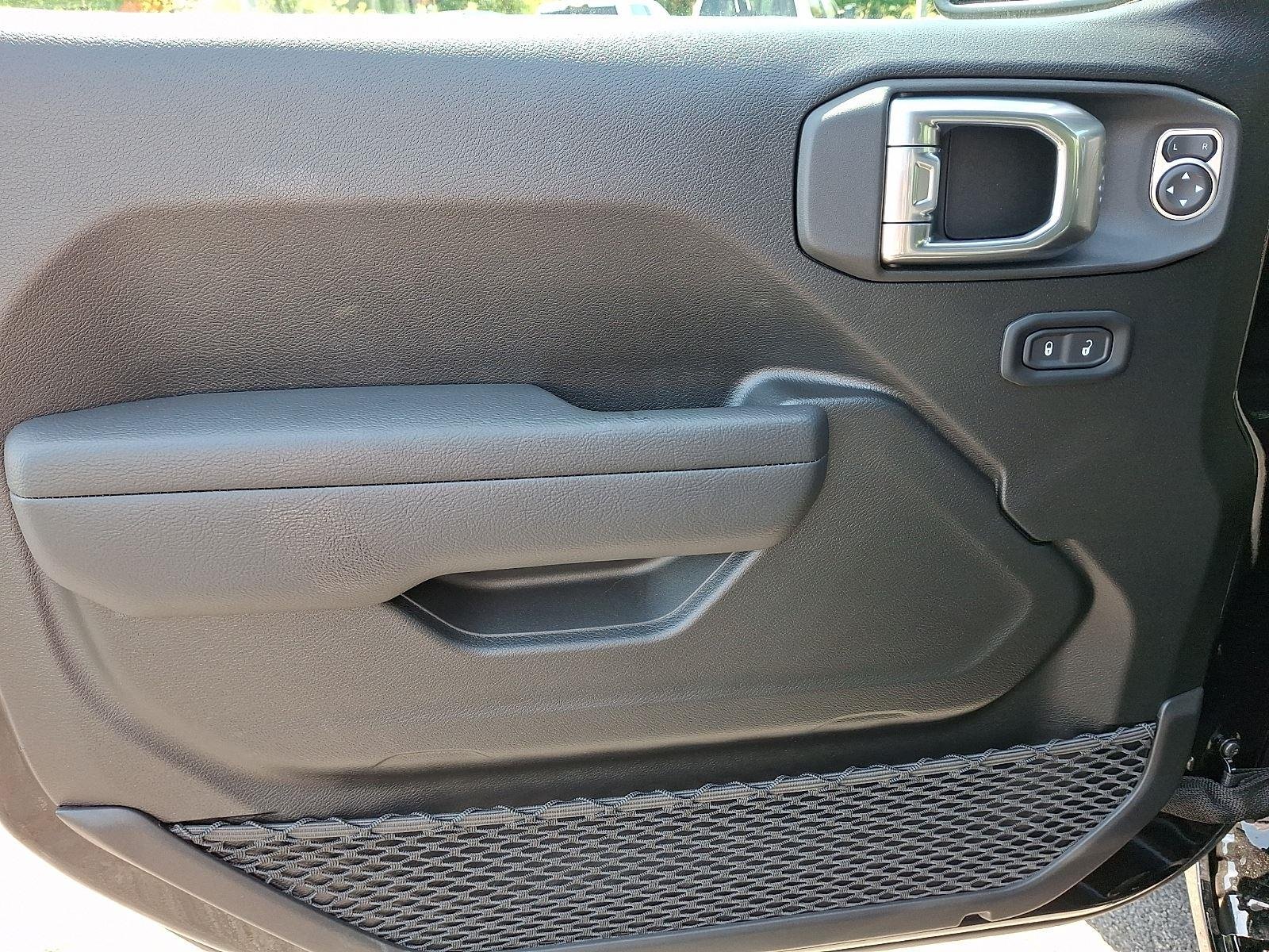 New 2026 Black Clearcoat Jeep Sport S image 9