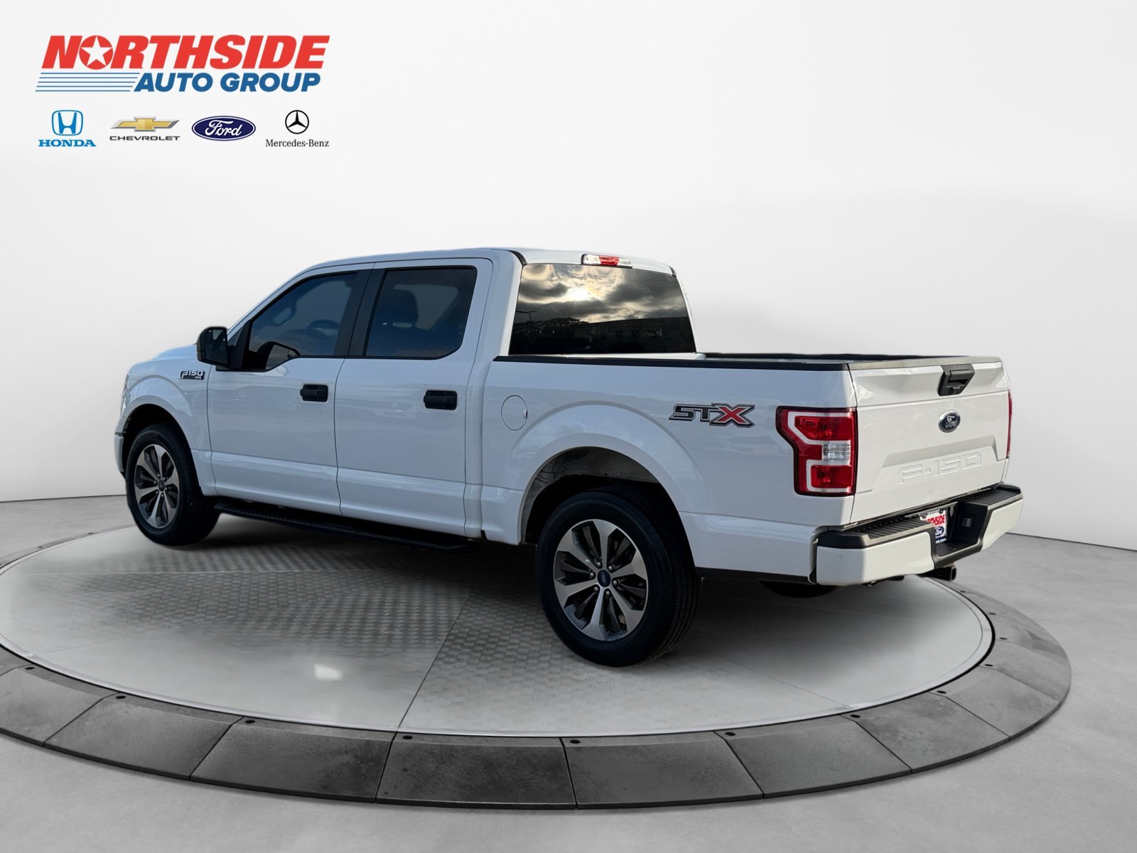 Used 2019 Oxford White Ford XL image 5