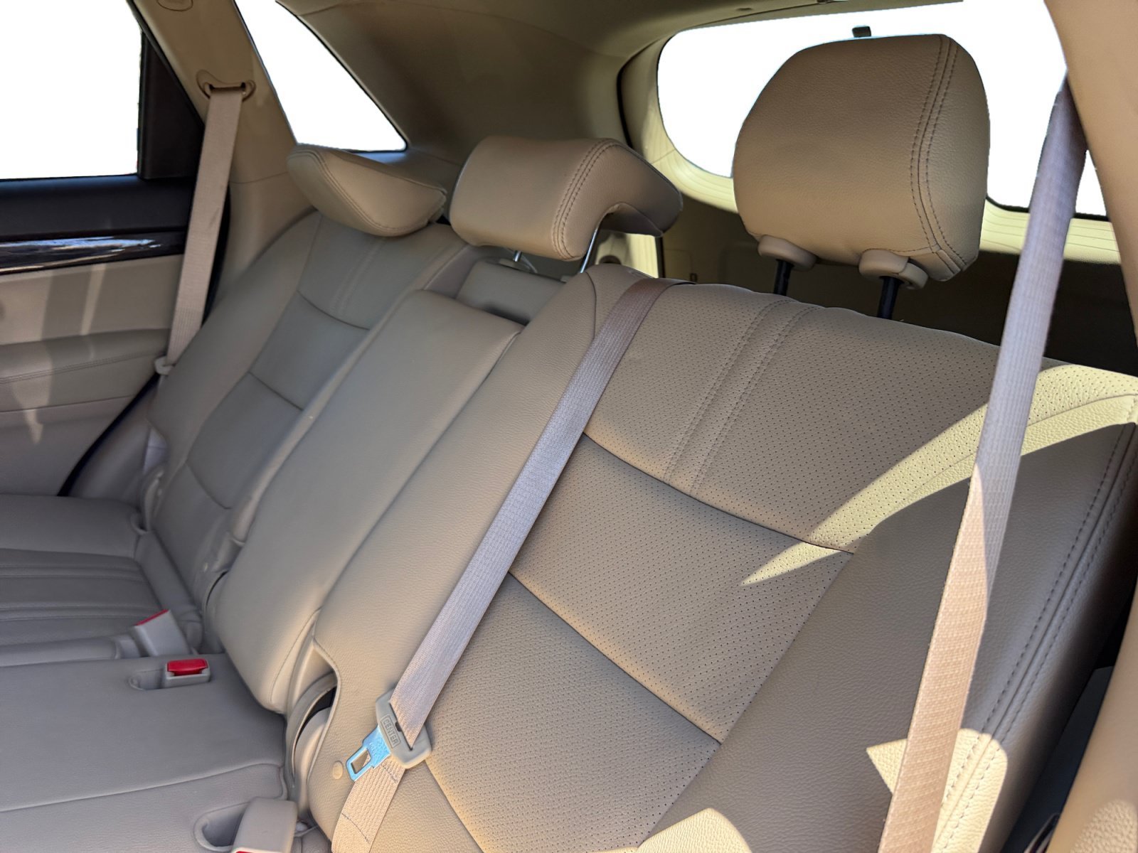 Used 2013 Ebony Black Kia EX image 16
