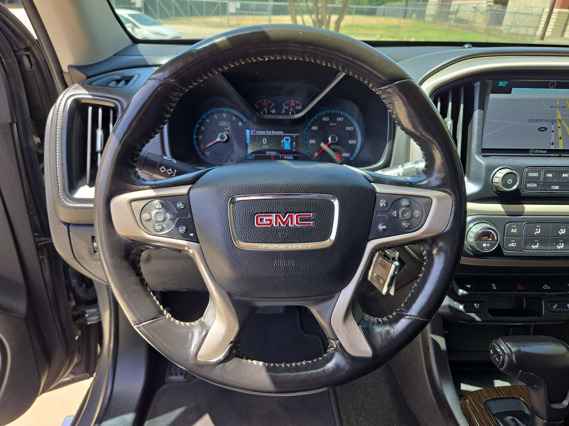 Used 2018 Mineral Metallic GMC 2WD Denali image 21