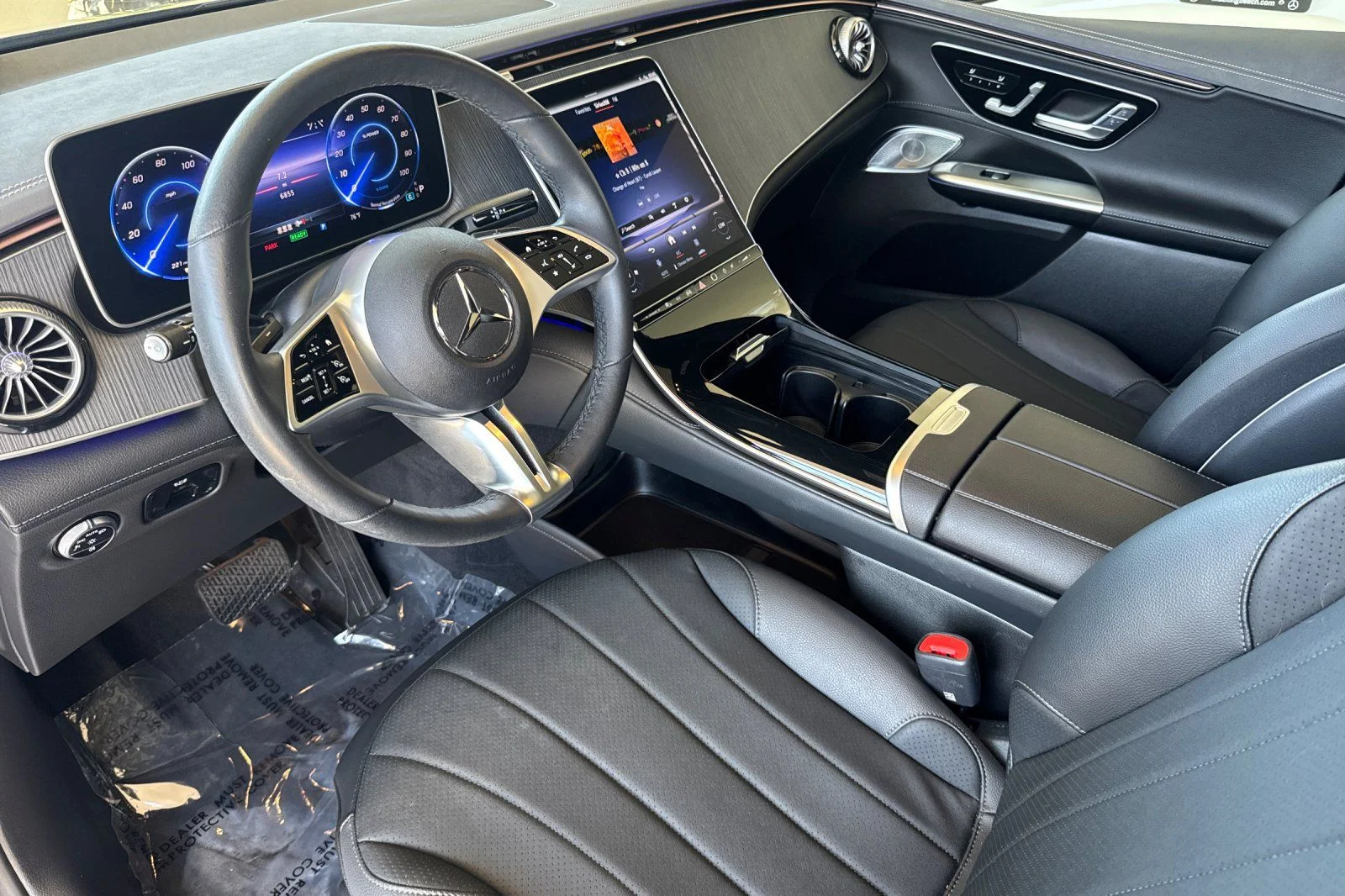 Certified Used 2025 Gray Mercedes-Benz 350 SUV image 10