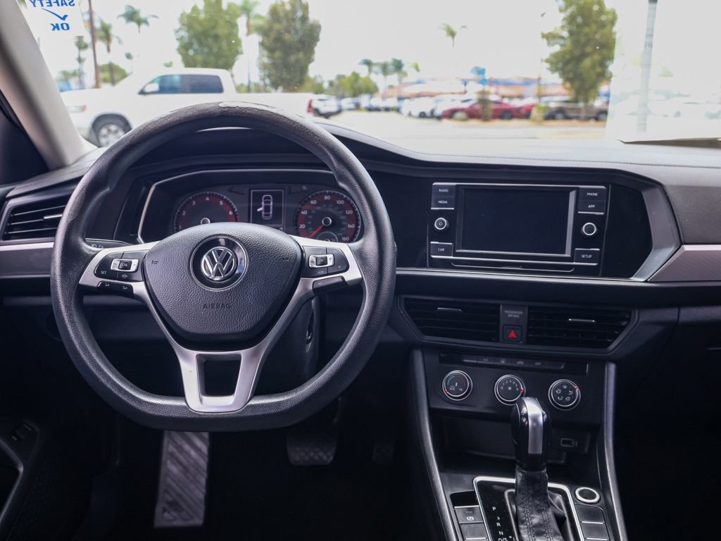 Used 2019  Volkswagen 1.4T SE image 20