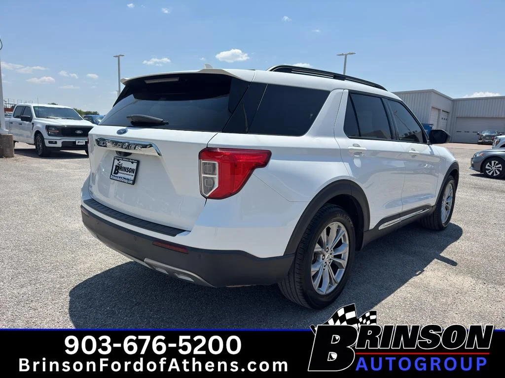 Used 2023 Star White Metallic Tri-Coat Ford XLT image 5
