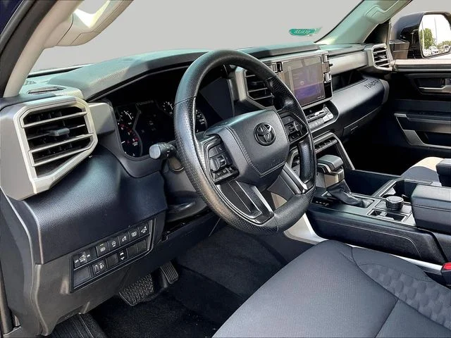Used 2023  Toyota SR5 image 20
