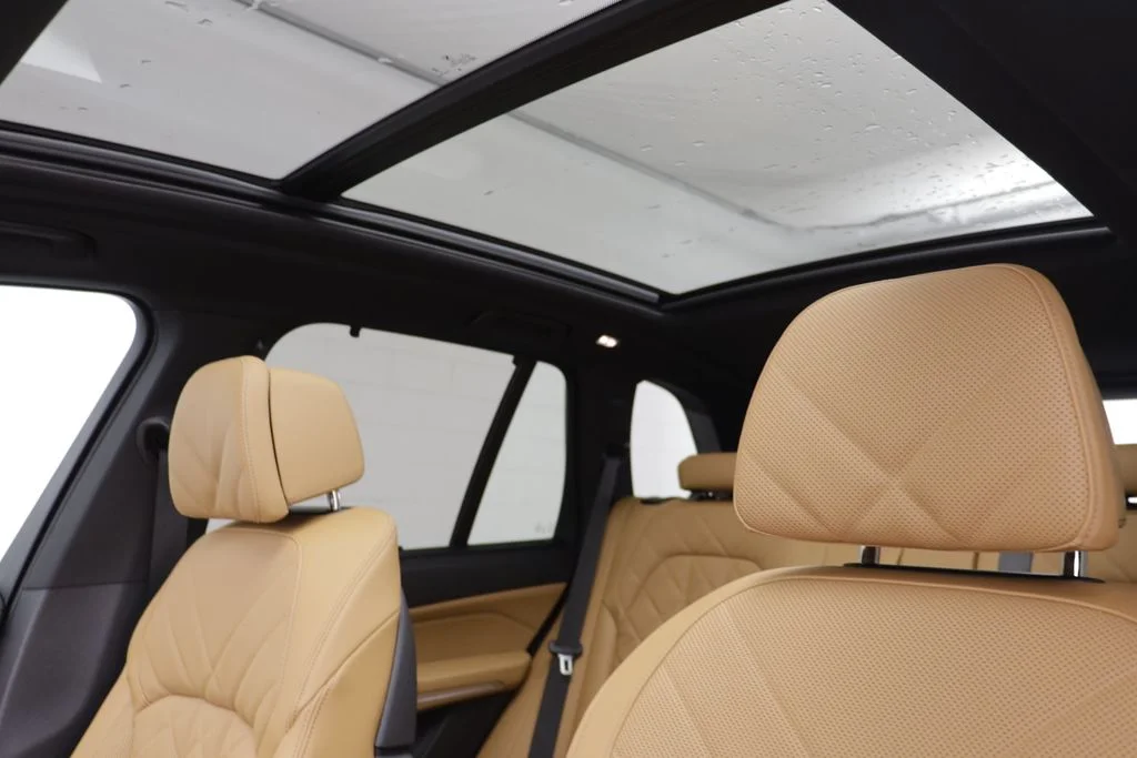 New 2026 White BMW xDrive40i image 13