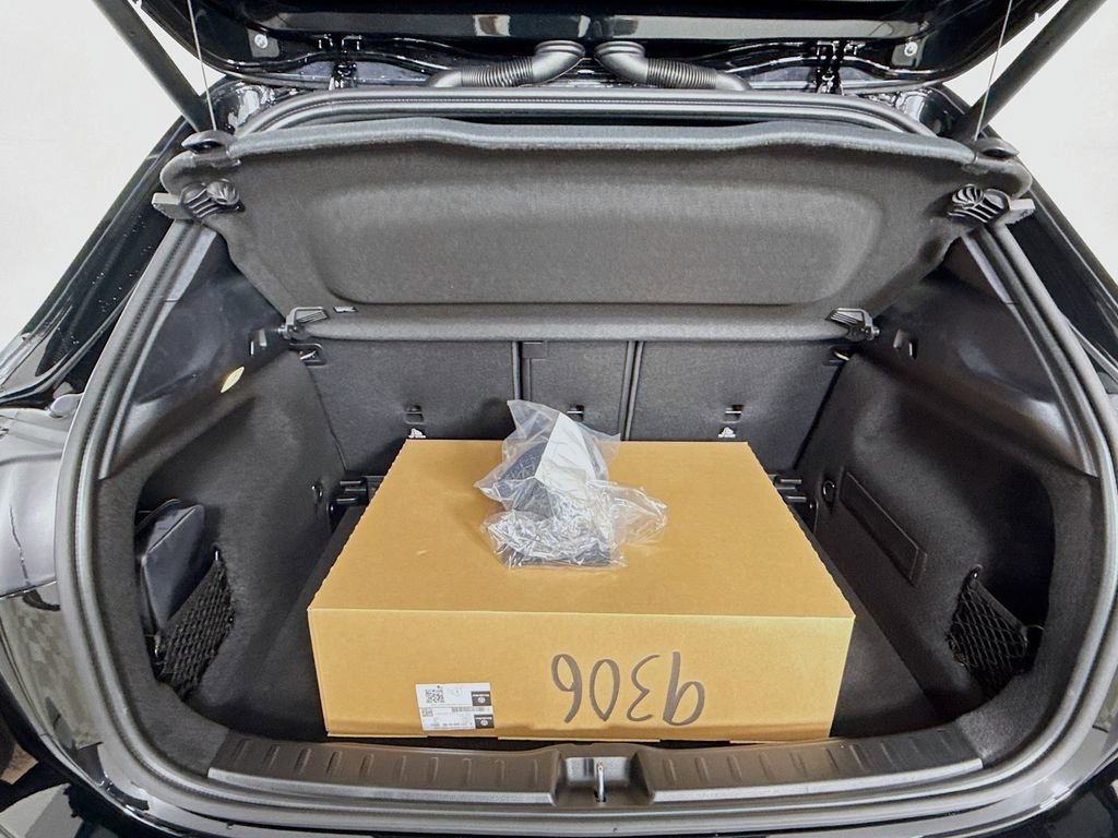 New 2026 Cosmos Black Metallic Mercedes-Benz GLA 250 image 59