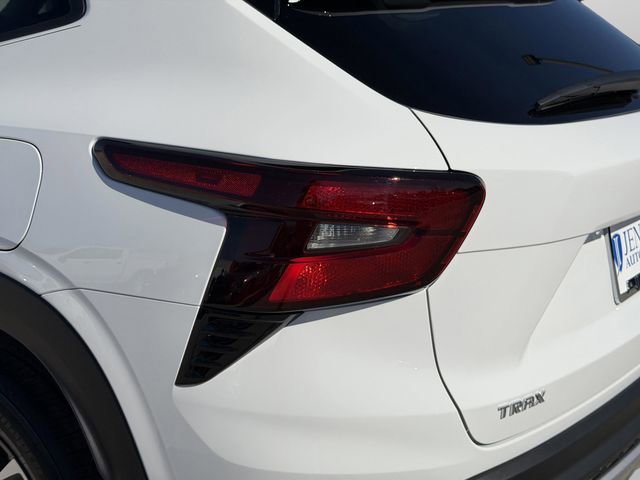 2026 Chevrolet Trax LT - Photo 13