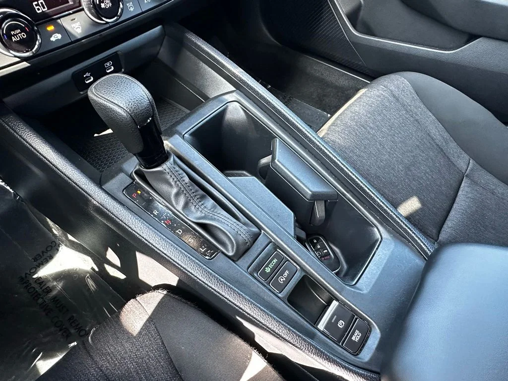 Used 2023  Honda LX image 26
