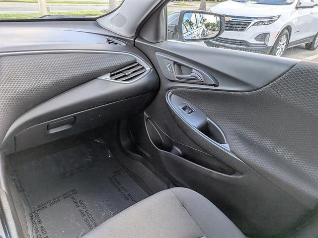 2025 Chevrolet Malibu 1LT - Photo 15