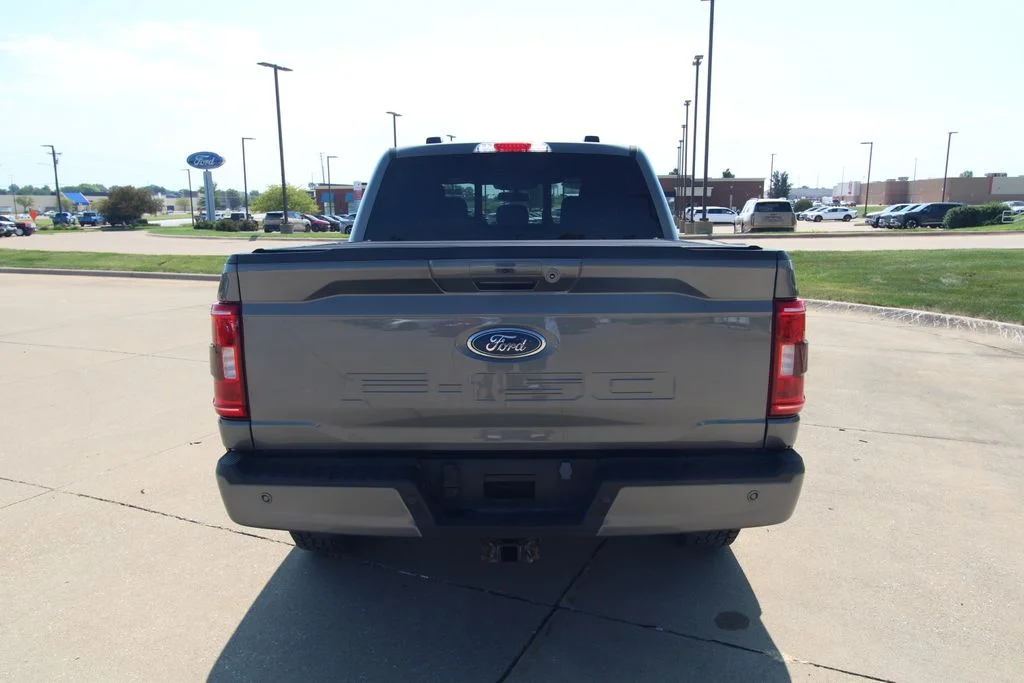 Used 2023  Ford XLT image 15
