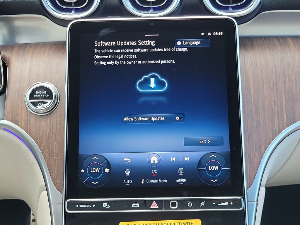 New 2027 Black Mercedes-Benz GLC 300 image 15