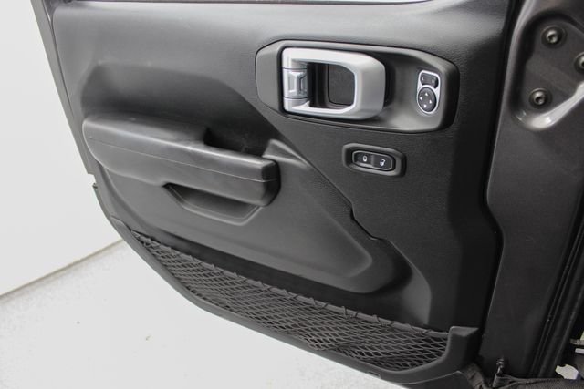 Used 2020 Gray Jeep Unlimited Sport S image 18