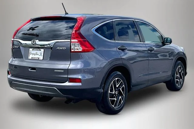 Used 2016 Gray Honda SE image 5