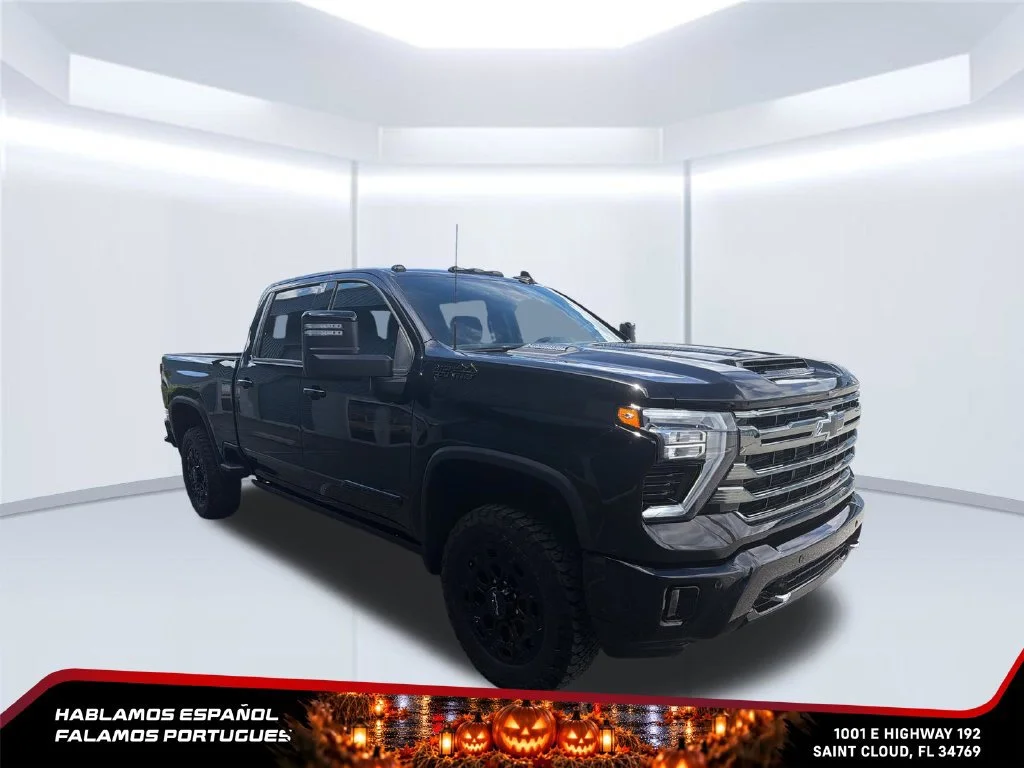 Used 2024 Black Chevrolet High Country image 7