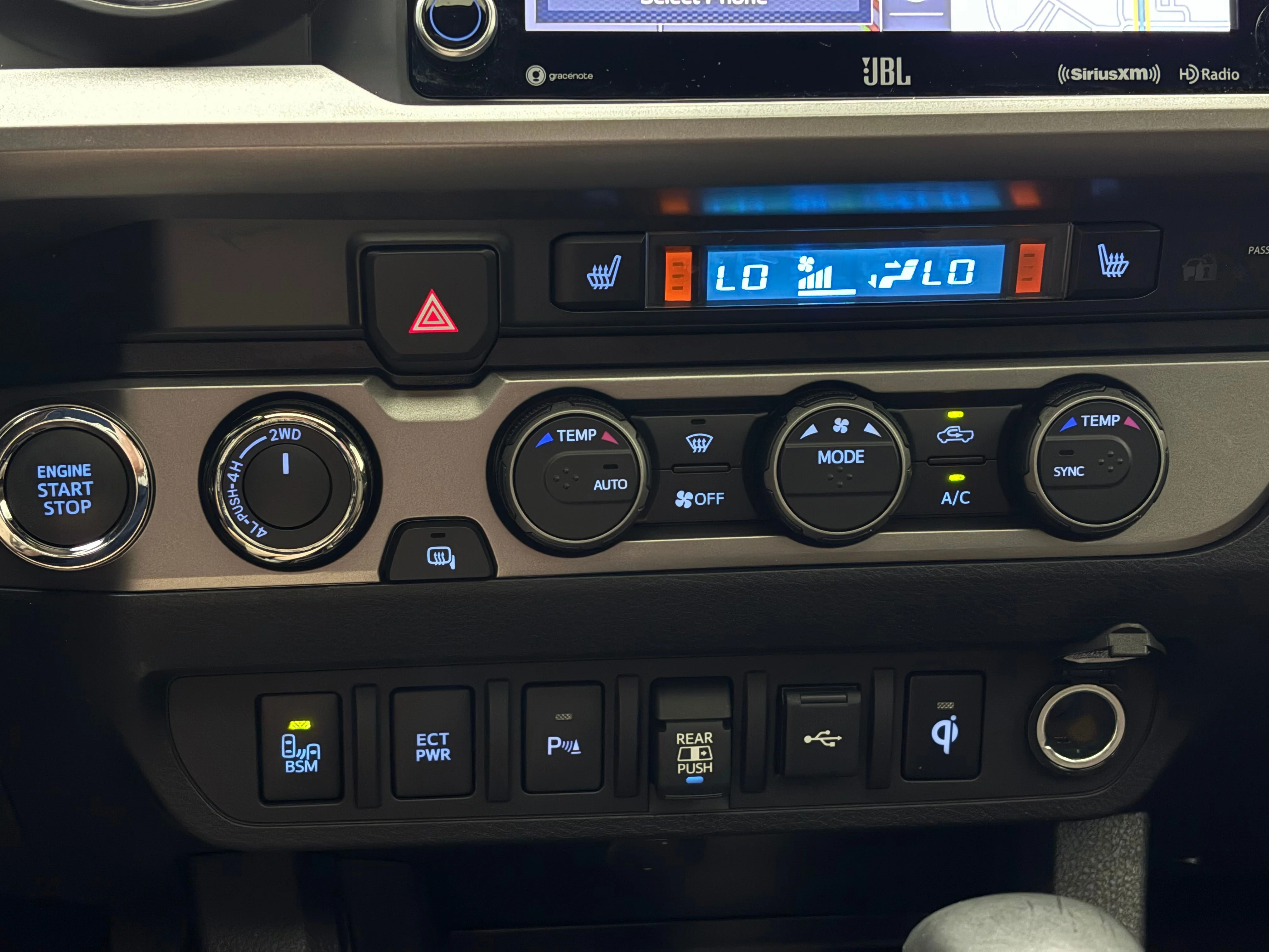 Used 2023 Ice Toyota Limited image 28