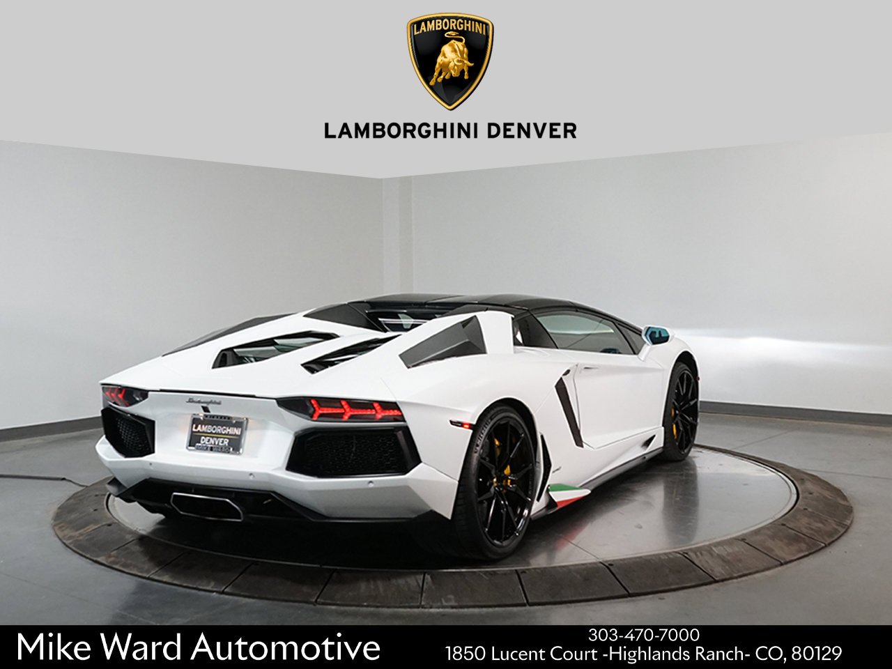 2015 Lamborghini Aventador Roadster photo 3