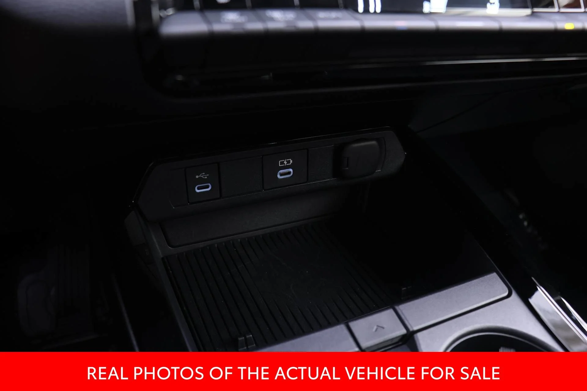 2024 Toyota Prius Prime XSE - Photo 9