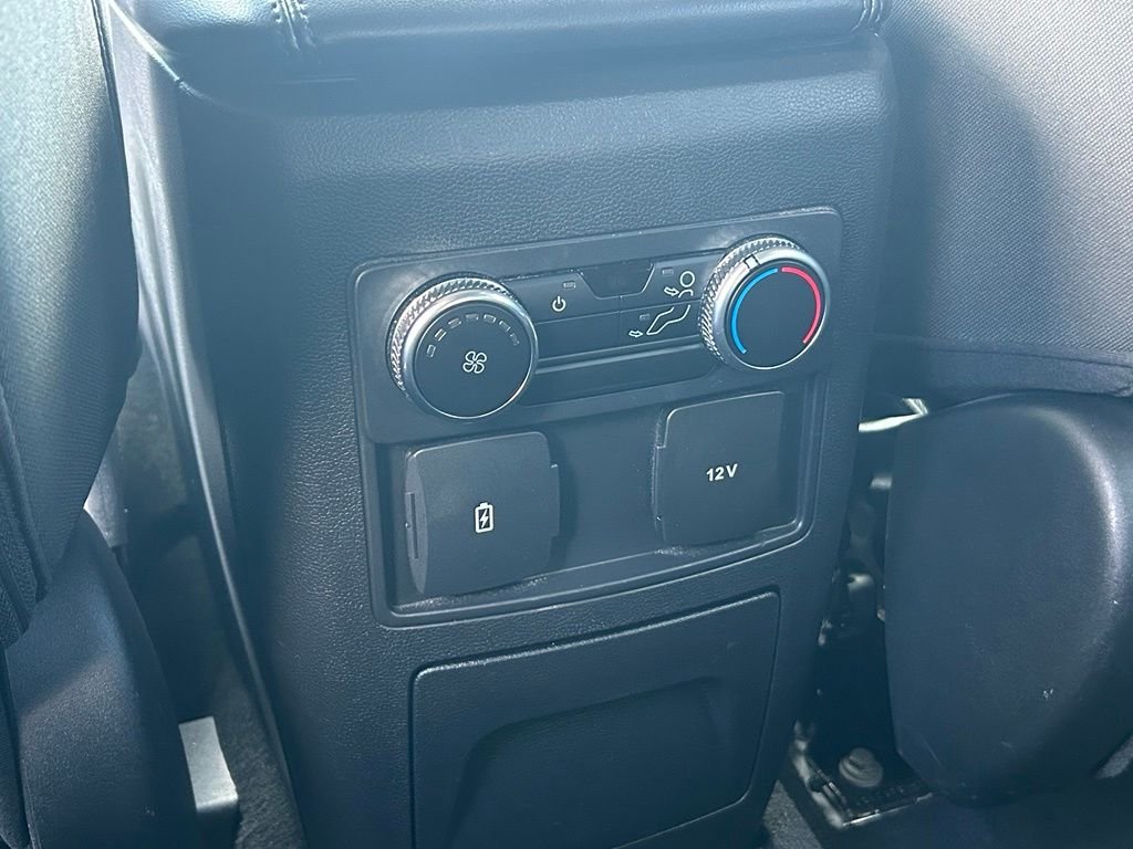 Used 2022 Oxford White Ford XLT image 28