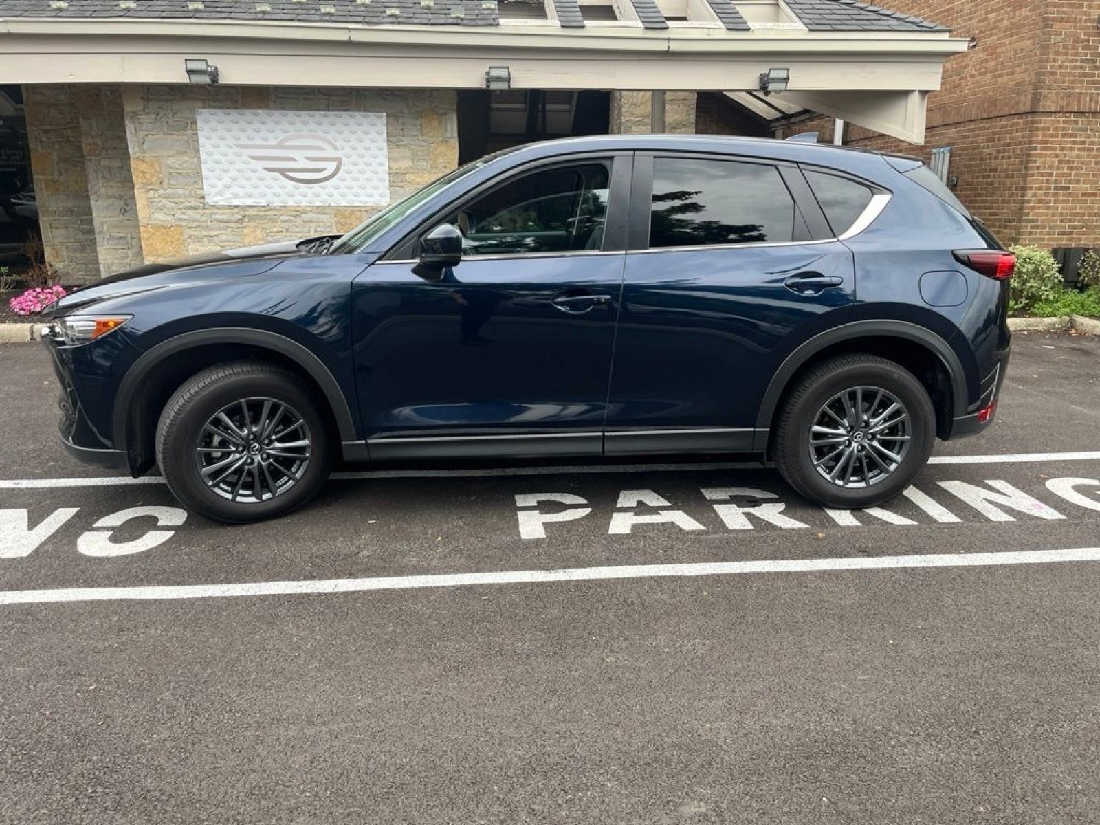 Used 2021 Crystal Blue Mazda Touring image 6