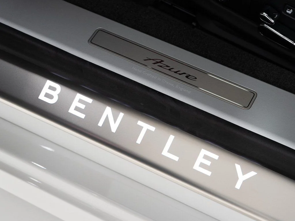 New 2026 Glacier White Bentley Azure image 13