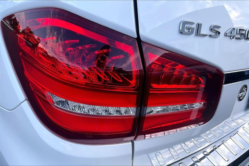 Used 2018 White Mercedes-Benz GLS 450 image 25