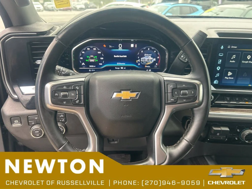 Used 2025 Black Chevrolet LT image 12