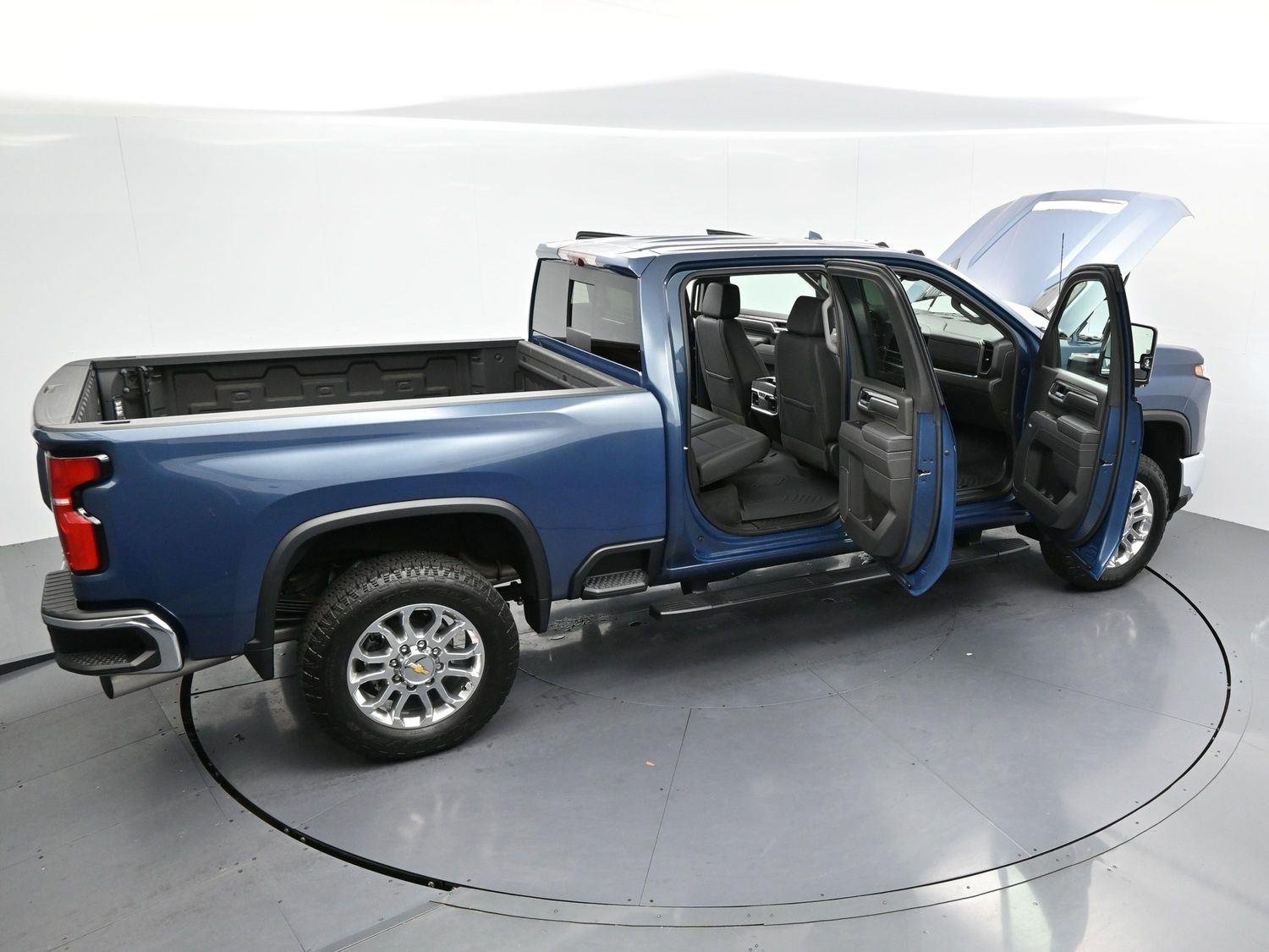 2025 Chevrolet Silverado 2500HD LTZ - Photo 40