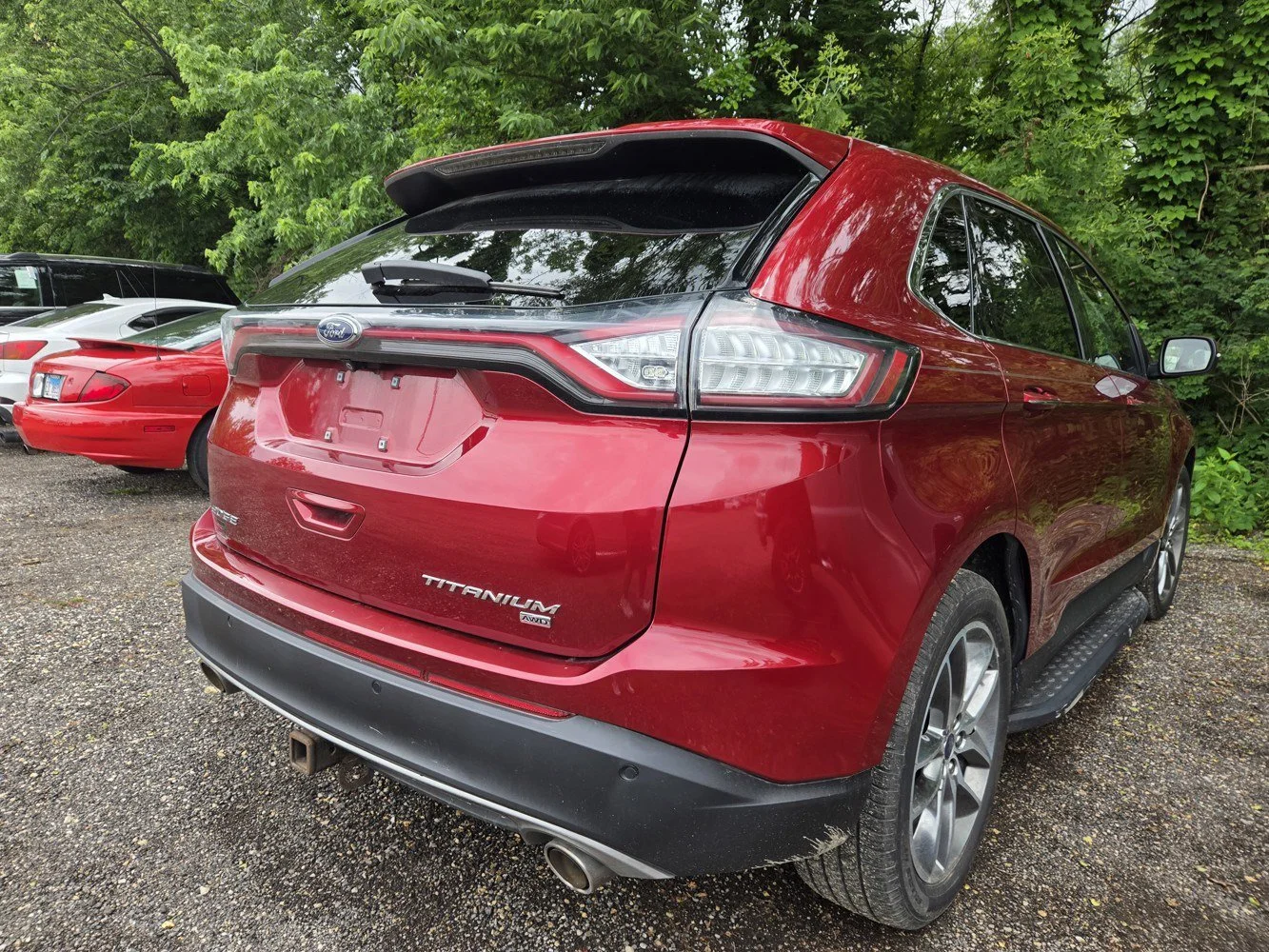 Used 2017  Ford Titanium image 4