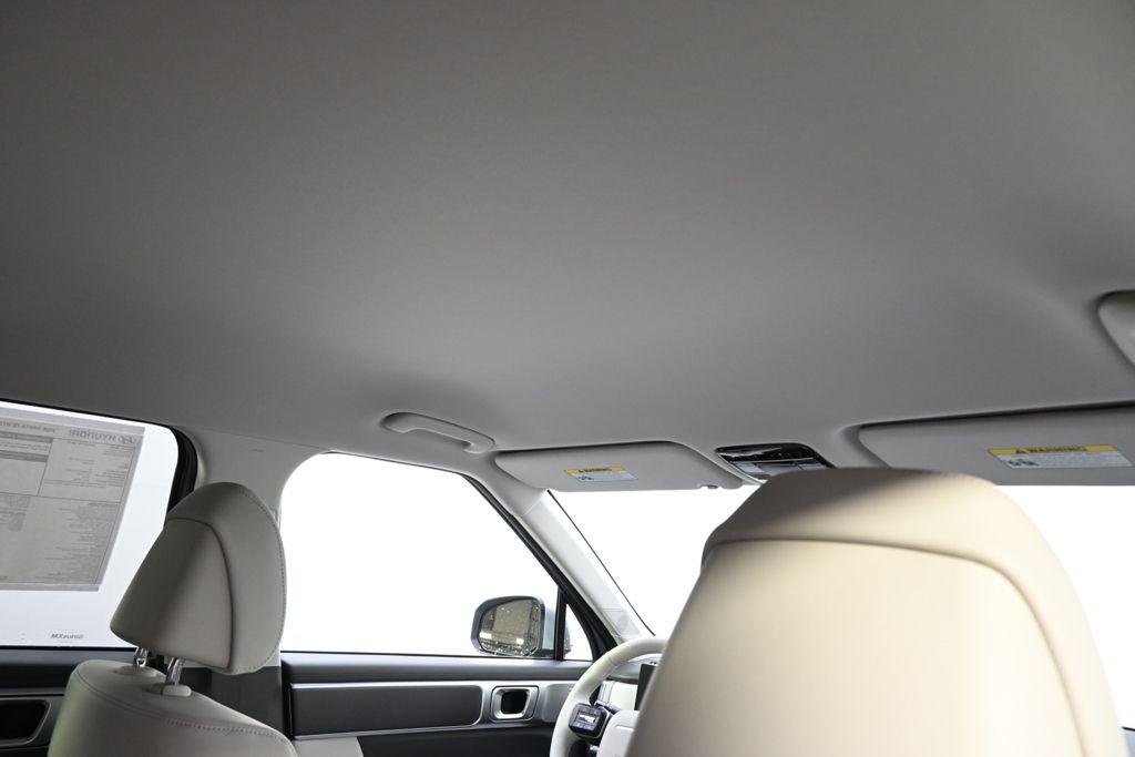 New 2026 Shimmering Silver Hyundai SEL image 17