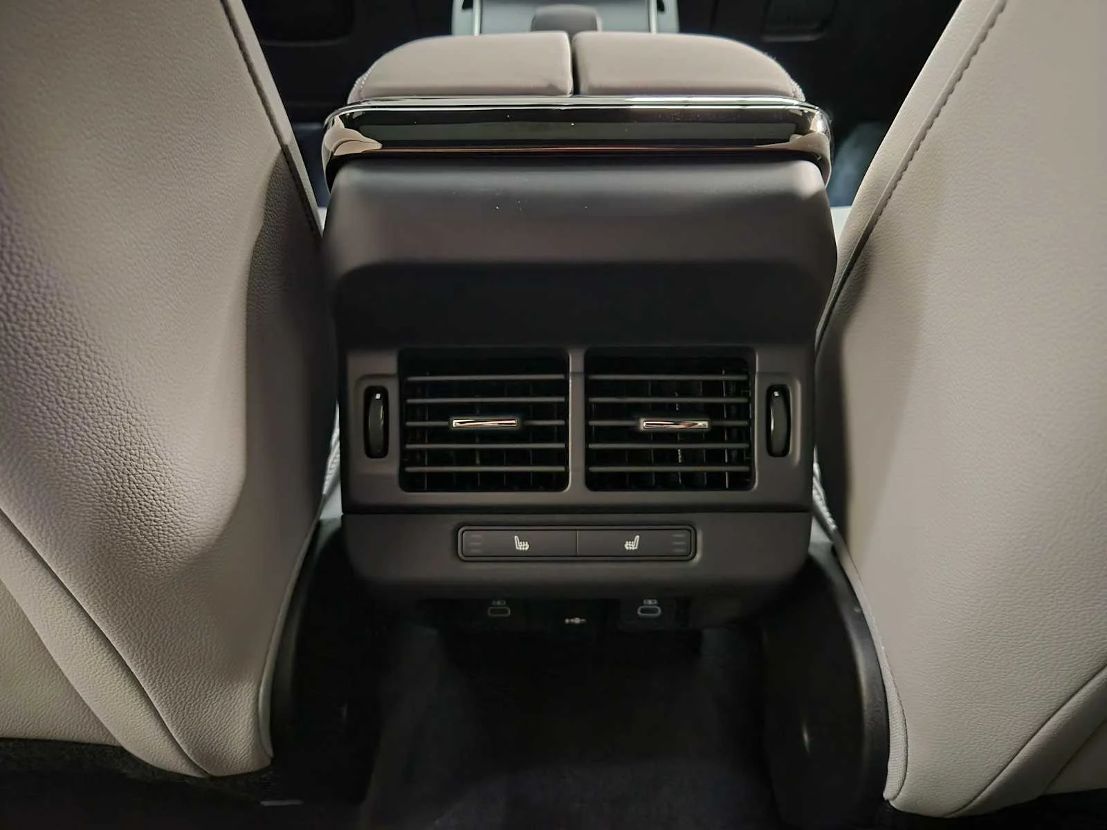 New 2026 Eiger Grey Metallic Land Rover Core S - AWD image 50