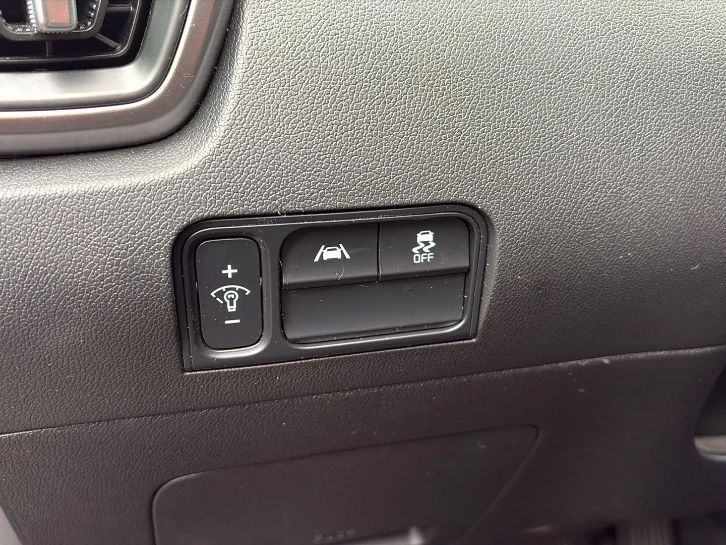 Used 2022 Gravity Gray Kia LX image 20