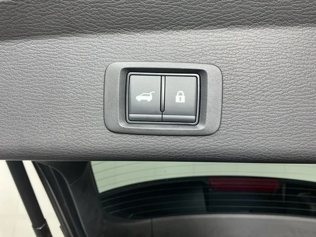 New 2026 Gray Nissan SL image 22