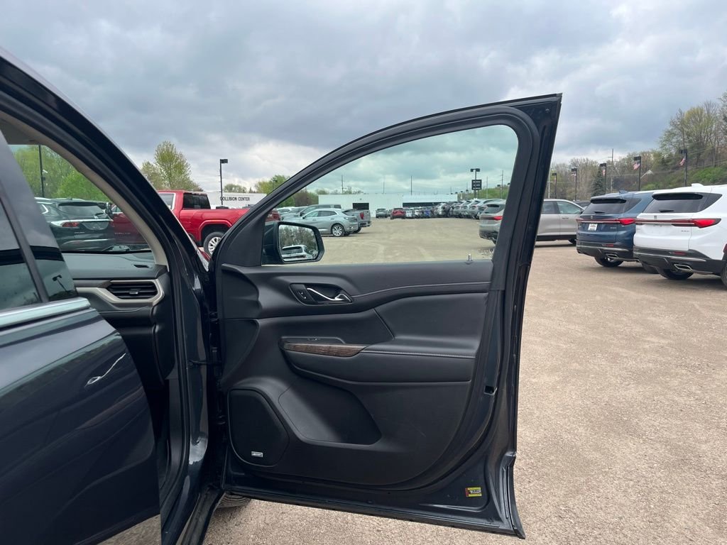 Used 2022 Hunter Green GMC Denali image 42