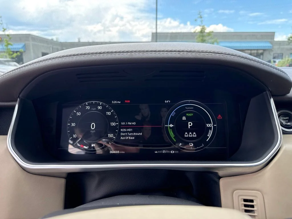 Used 2020 White Land Rover HSE image 15