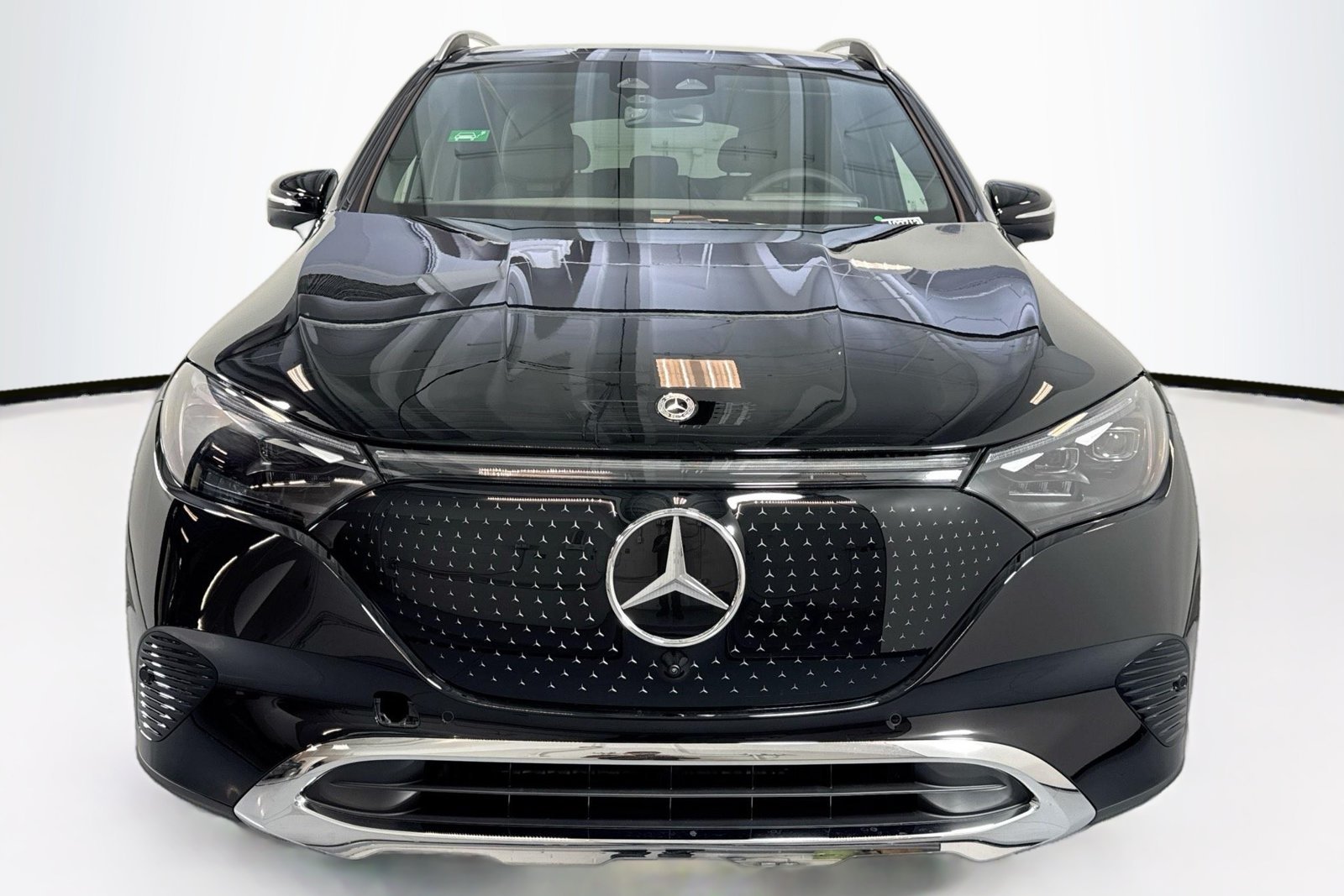 New 2026 Black Mercedes-Benz EQE 320 image 2