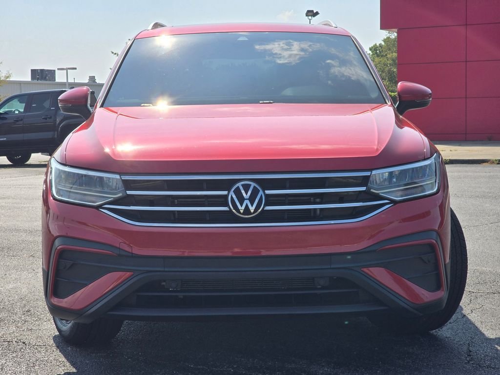 Used 2023 Red Volkswagen 2.0T SE image 10