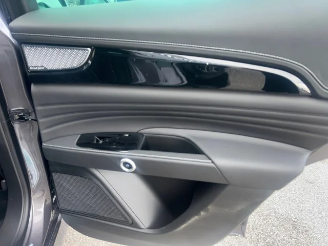 New 2025  Maserati  image 11