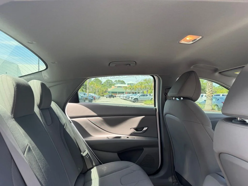 Used 2024 White Hyundai SE image 13