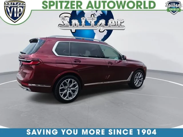 Used 2025 Red BMW xDrive40i image 5