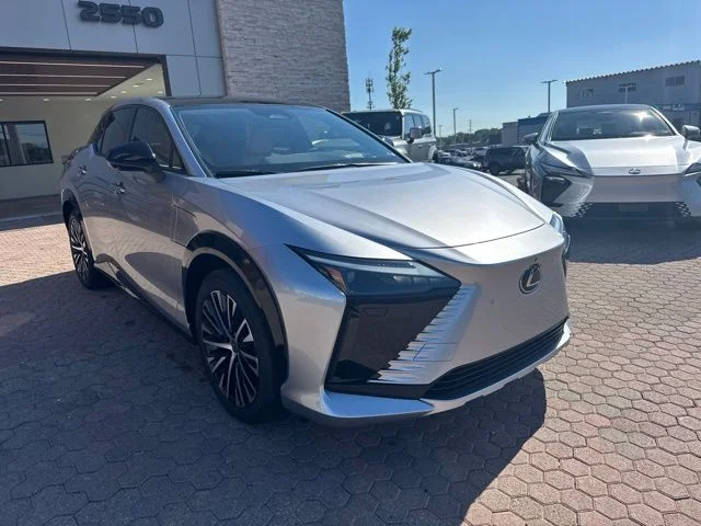 New 2026 Iridium Lexus PREMIUM AWD image 4
