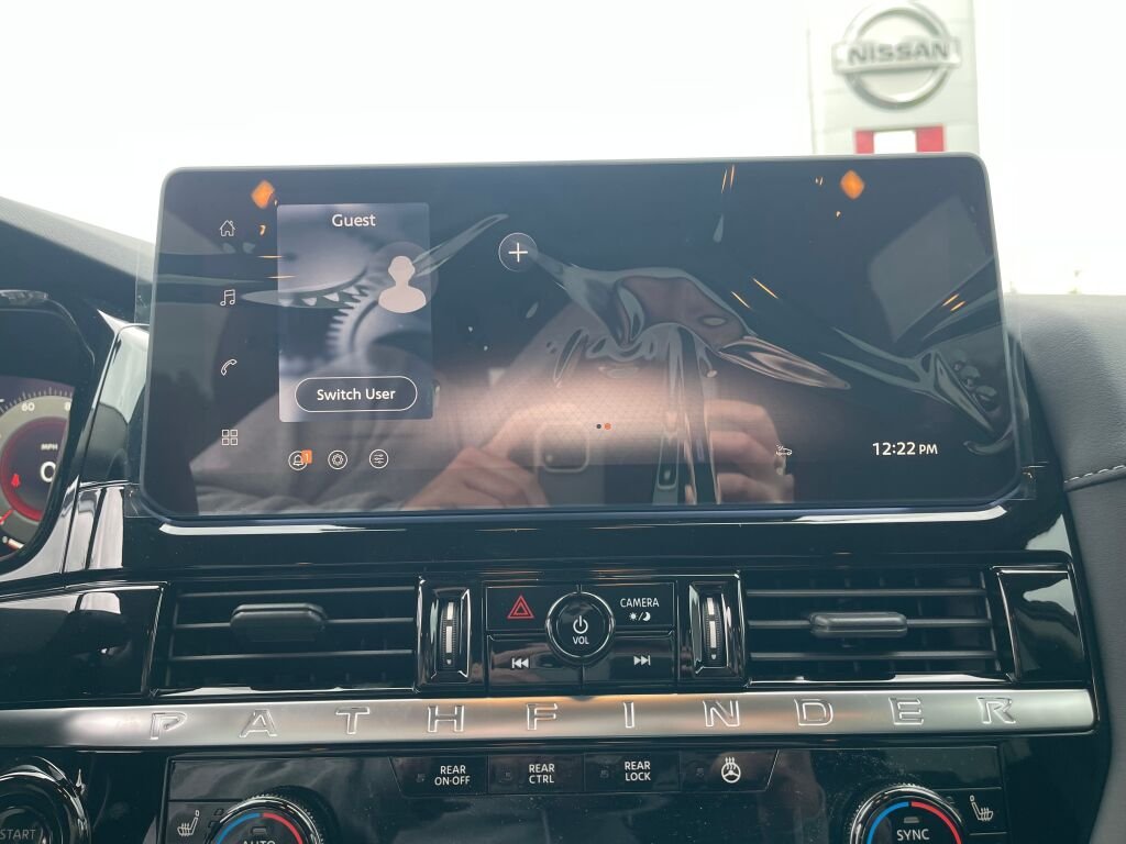 New 2026 Everest White Pearl Tricoat Nissan SL image 11