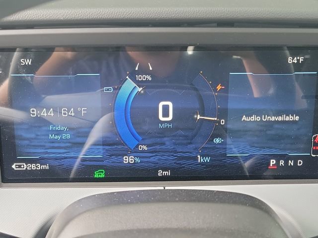 2027 Chevrolet Bolt LT - Photo 10