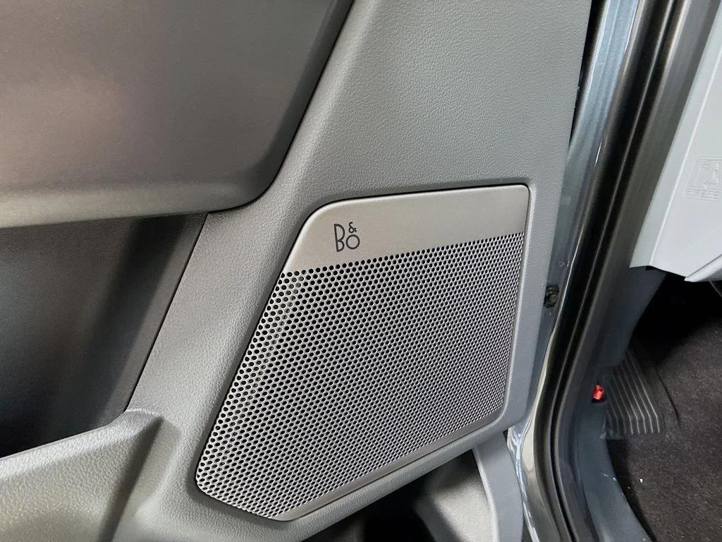 2025 Ford F-150 Lightning Flash - Photo 19