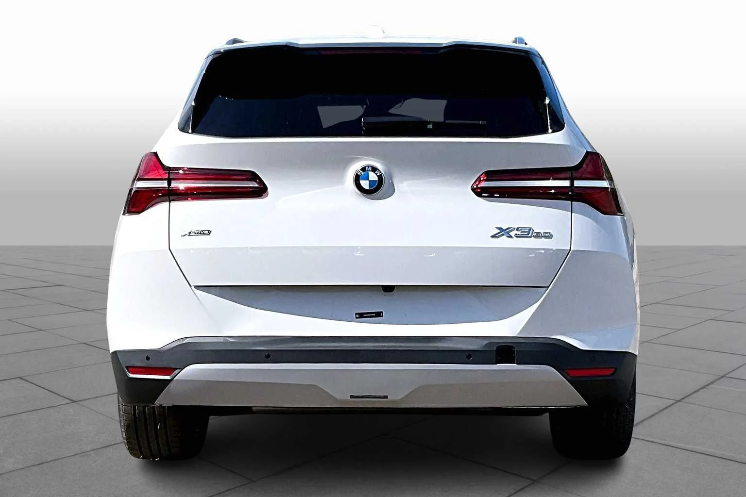 New 2026 Alpine White BMW 30 xDrive image 4