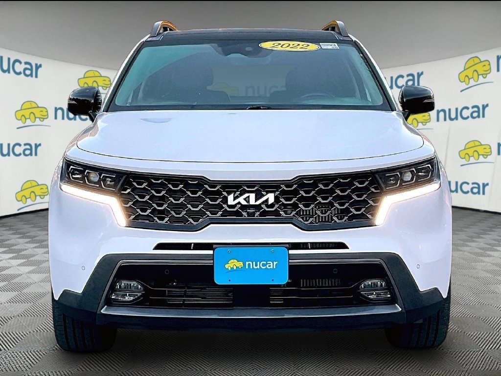 Used 2022 Glacial White Pearl Kia X-Line SX Prestige image 2