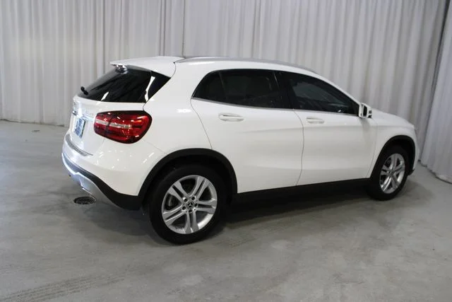 Used 2020  Mercedes-Benz GLA 250 image 30