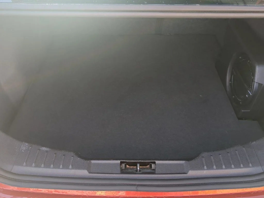Used 2018 Red Ford SEL image 21