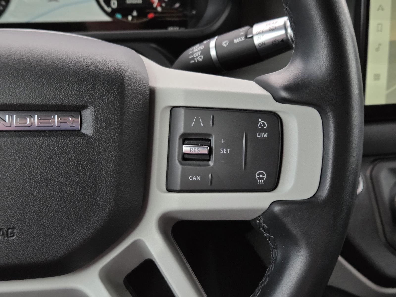 Used 2022 Eiger Grey Metallic Land Rover X-Dynamic SE image 24