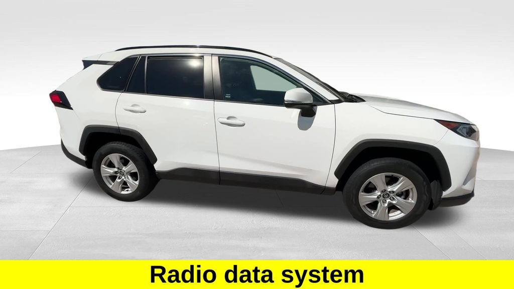 Used 2021 White Toyota XLE image 10
